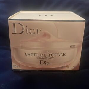 DIOR capture totale c.e.l.l. energy firming & wrinkle-correcting creme